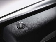 Кнопка передних дверей Mercedes-AMG