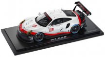 Модель автомобиля Porsche 911 RSR 2017