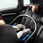Зеркало Audi для обзора за ребенком