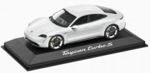 Модель автомобиля Porsche Taycan Turbo S