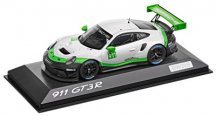 Модель автомобиля Porsche 911 GT3 R 2019