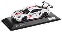 Модель автомобиля Porsche 911 RSR 2019