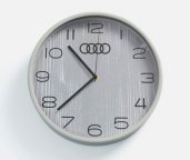 Настенные часы Audi