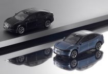 Модель Zeekr 007 цвет на выбор